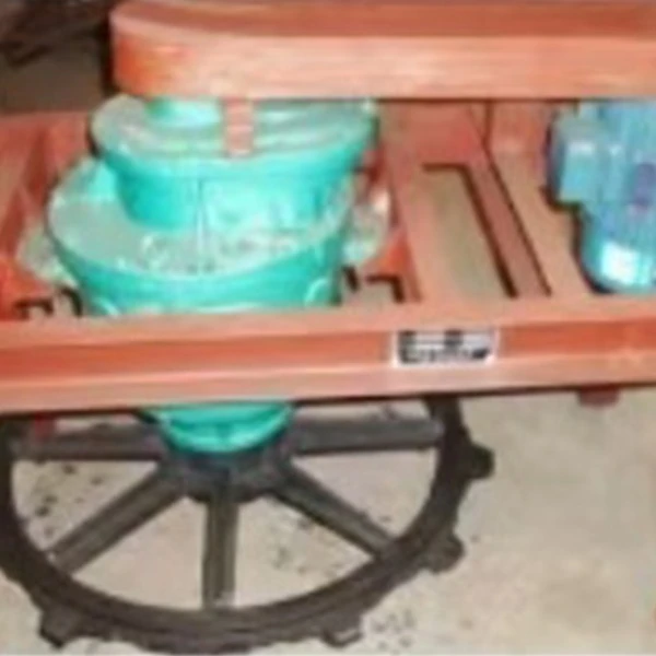 Cross disc spreader